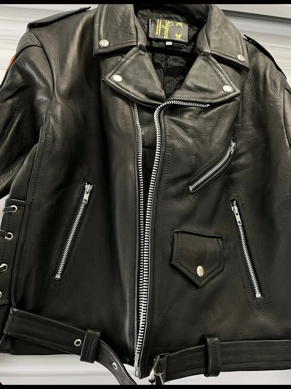 The Unbranded Brand classic black